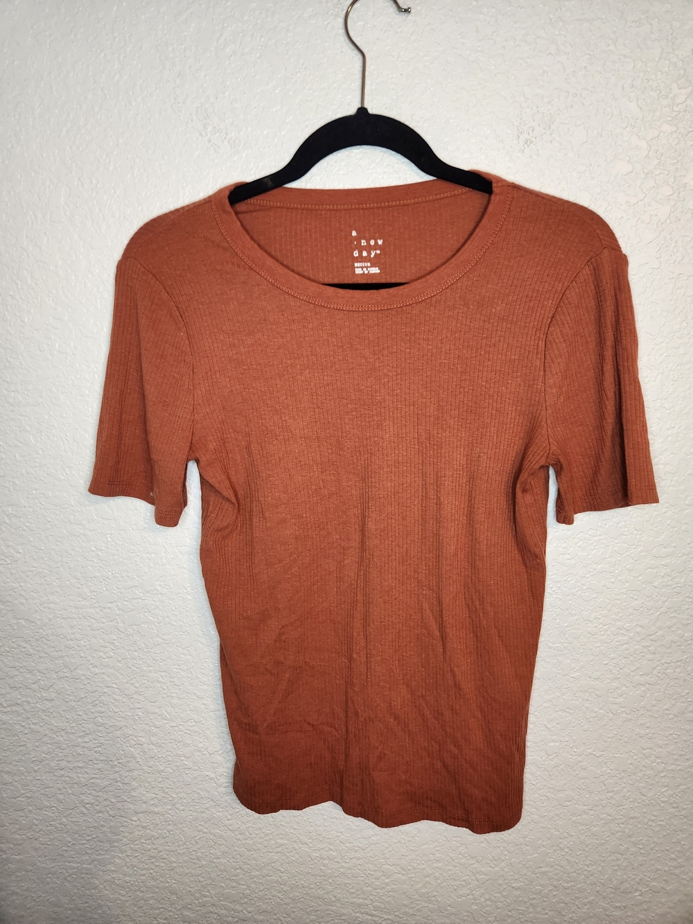A New Day women's Ribbed Short Sleeve Crew Neck Shirt Rust M